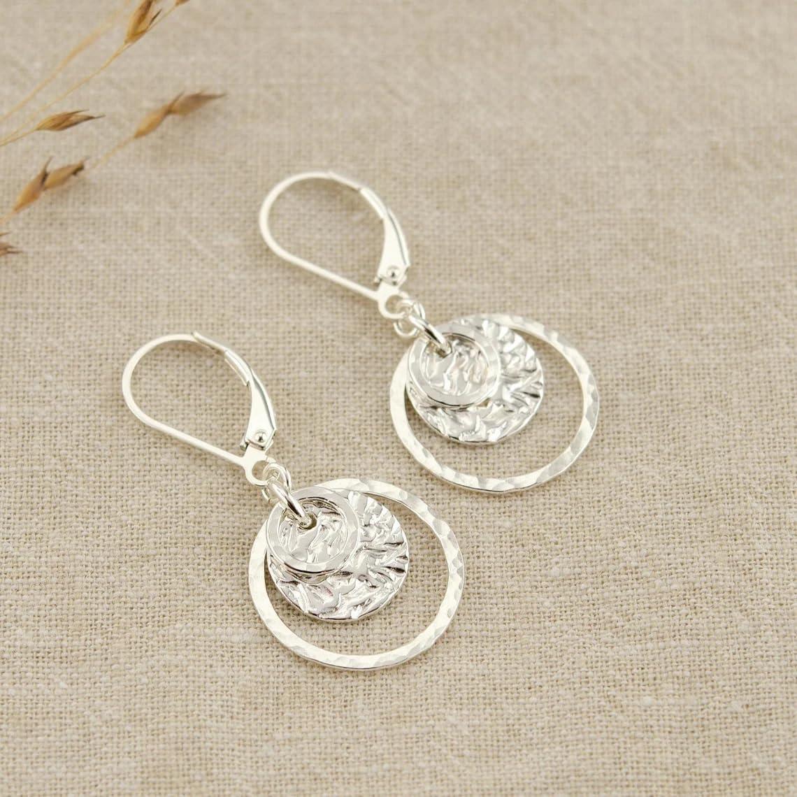 Sterling Silver Disc Leverback Earrings for Women Gold and Silver Circle Drop Dangle Earrings Jewelry Hypoallergenic Hammered Leverback Dangle Earrings for Gifts(Silver)